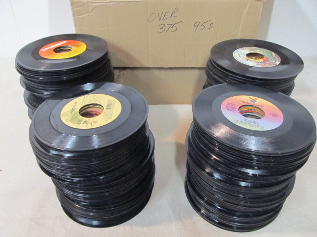 lot 153 image: HUGE Lot of 375 Vinyl 45 Records
