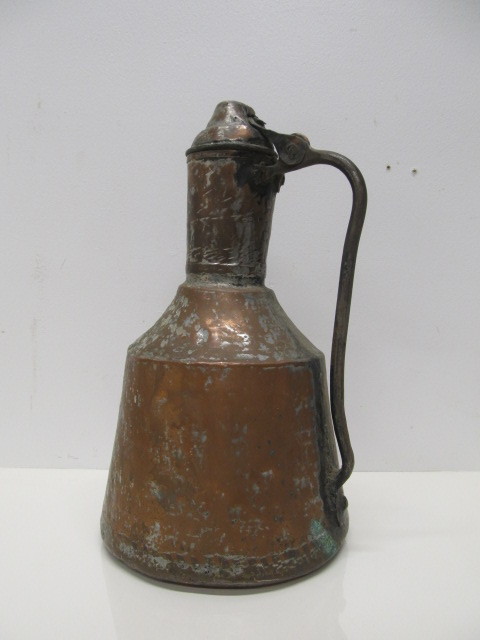 lot 150 image: Antique Hand Hammered Copper Vessel