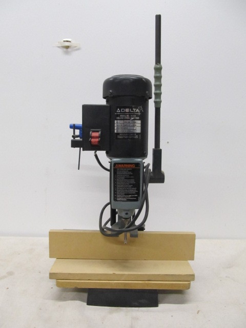 lot 176 image: Nice DELTA Hollow Chisel Mortiser