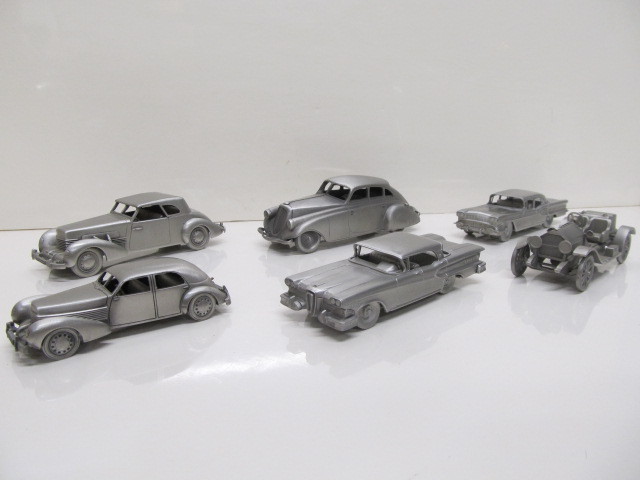 lot 196 image: Group of Vintage etc Pewter Classic Cars