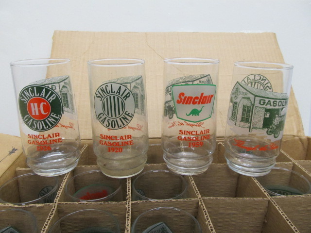 lot 213 image: Vintage SINCLAIR Motor Oil Advertising Drinking Glasses - Lot of 60