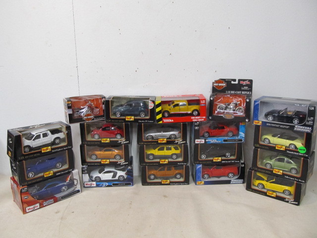 lot 102 image: LARGE Lot of MIB Diecast MAISTO Vehicles