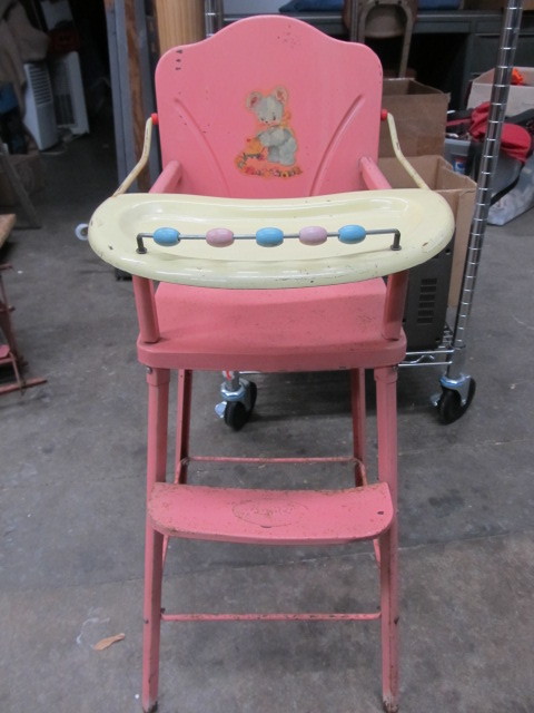 lot 230 image: Vintage Childs Size Tin Toy High Chair