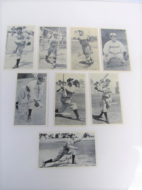 lot 2 image: Original 1934 Gold Medal Foods Baseball Cards
