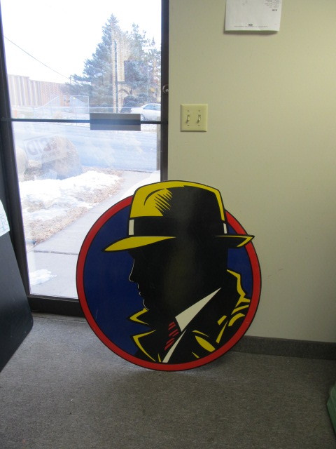 lot 160 image: LARGE Original DICK TRACY Movie Theater Promo Display