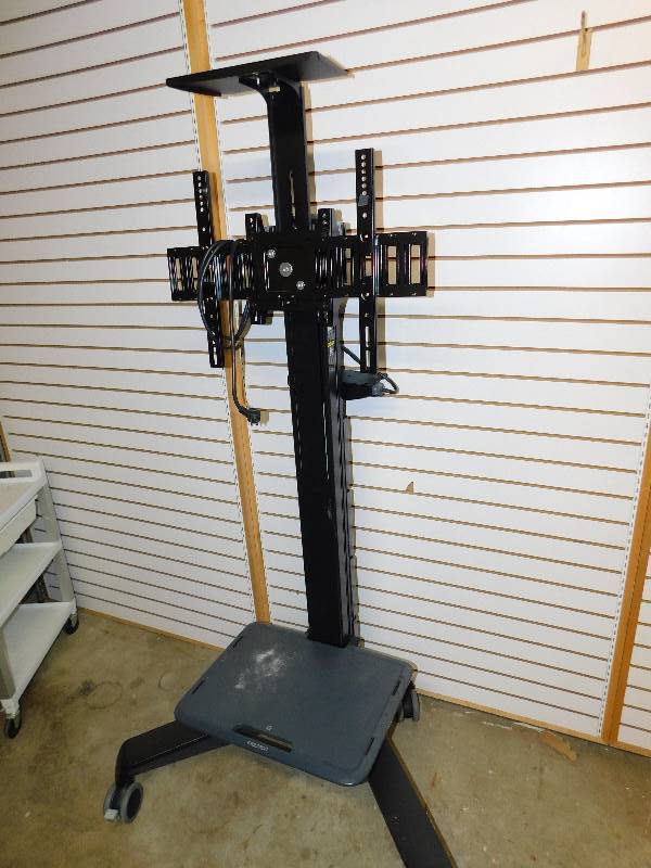 Black Ergotron Adjustable Computer Station Stand On Wheels
