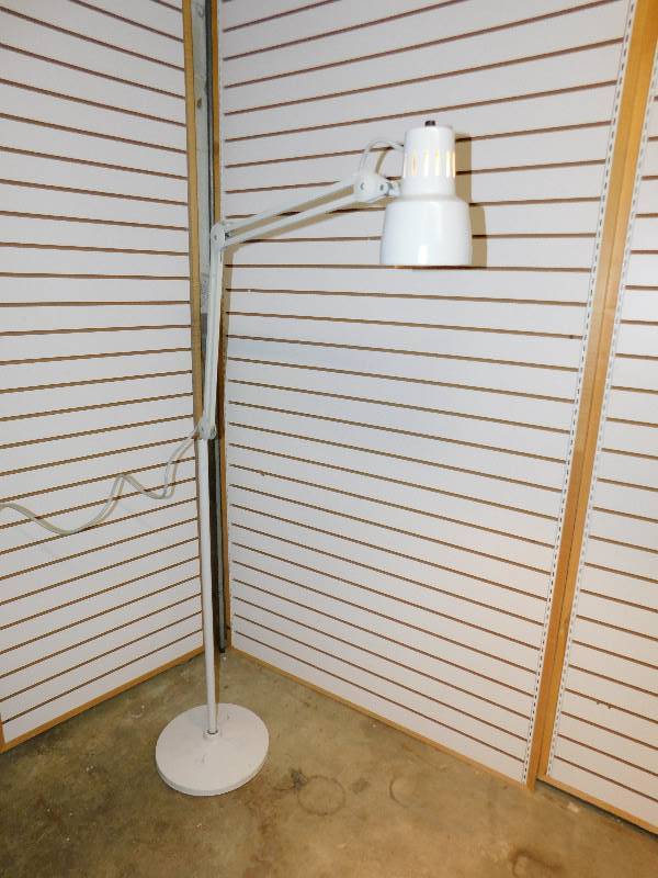 Adjustable Magnifying Exam Light