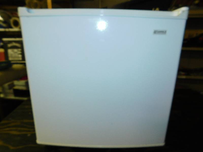 Kenmore Mini  Free Standing Refrigerator---564.91171100