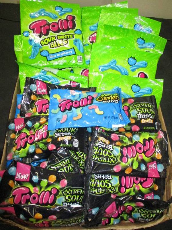 32 b ags of Trolls