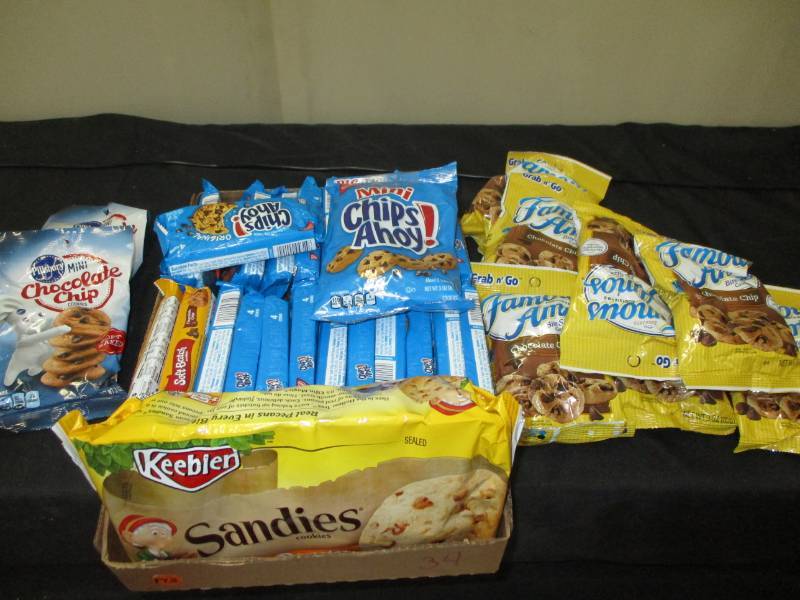34 Sandies and cookies