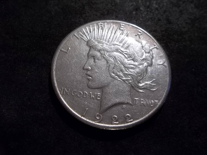 lot 36 image: 1922 S Silver Peace Dollar