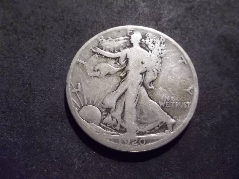 lot 70 image: 1920 D Walker Half Dollar