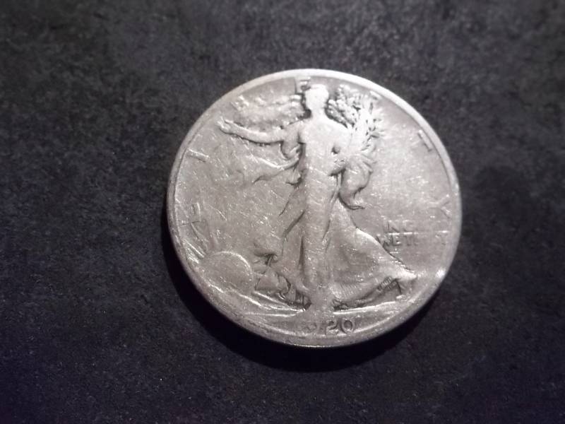 lot 71 image: 1920 S Walker Half Dollar