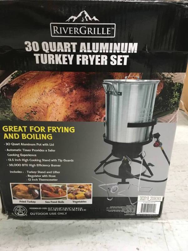 RiverGrille 30 Qt. Turkey Fryer Package  open box in like new condition