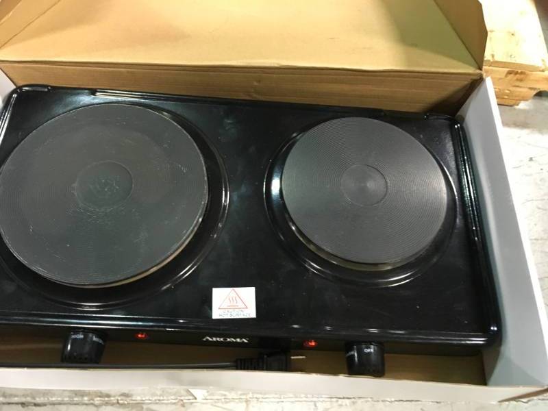 lot 52 image: AROMA Double Burner Diecast Hot Plate open box in like new condition