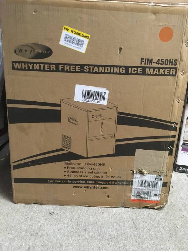 lot 27 image: Whynter 44 lb. Freestanding Ice Maker in Stainless Steel open box in like new condition
