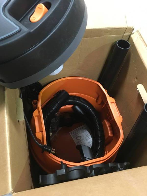 lot 59 image: RIDGID 14 Gal. 6.0-Peak HP Wet Dry Vac NO FILTER in good working condition