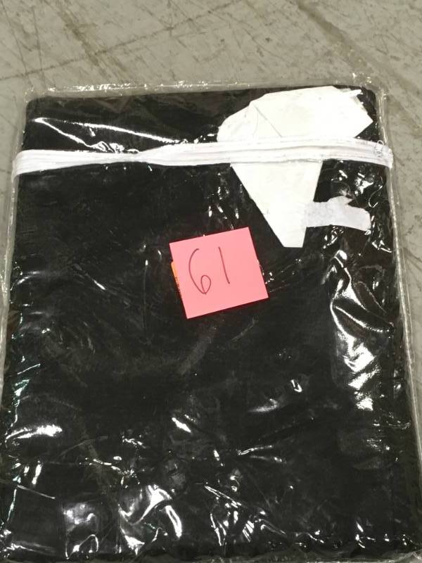 lot 61 image: Pratt Retail Specialties 72 in. W x 54 in. L Standard Moving Blanket not used