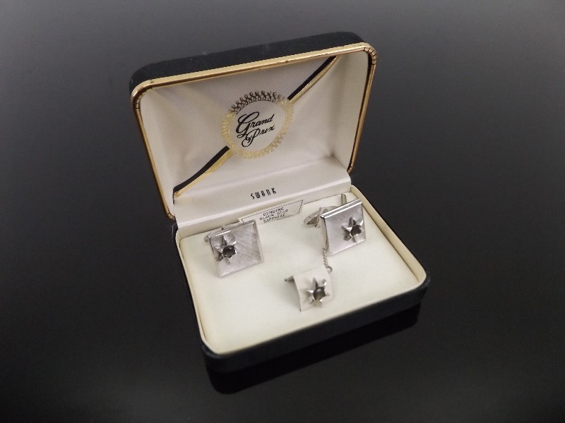 New in Box SWANK Black Star Sapphire Cufflink and Tie Clip Set