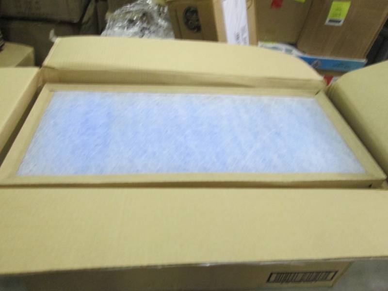 Box of Purolator II Air Filters 12x...