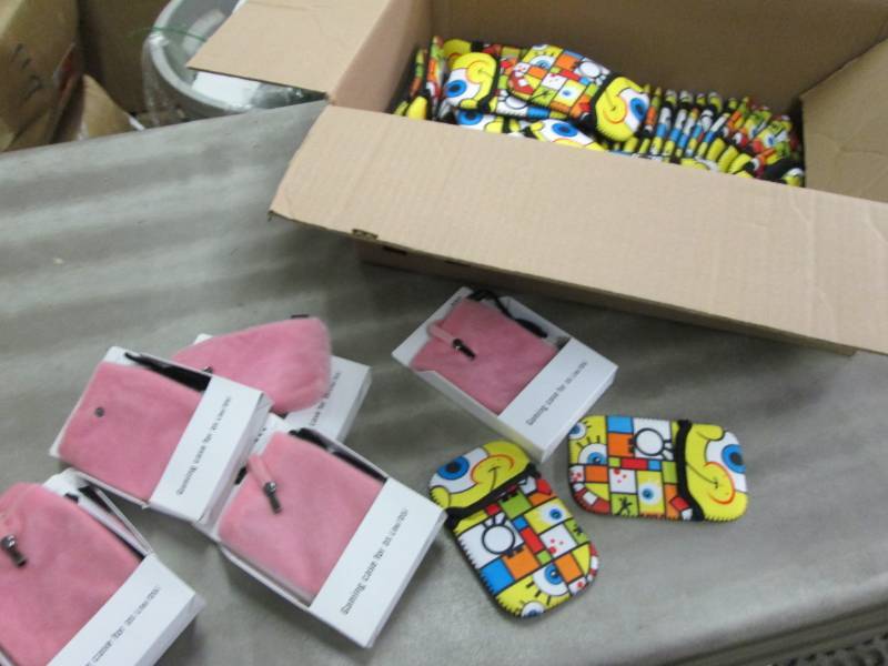 Box of Ganing Cases DS LiteDSi...