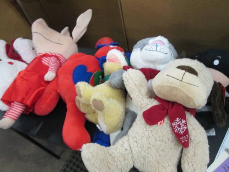 7 Plush...