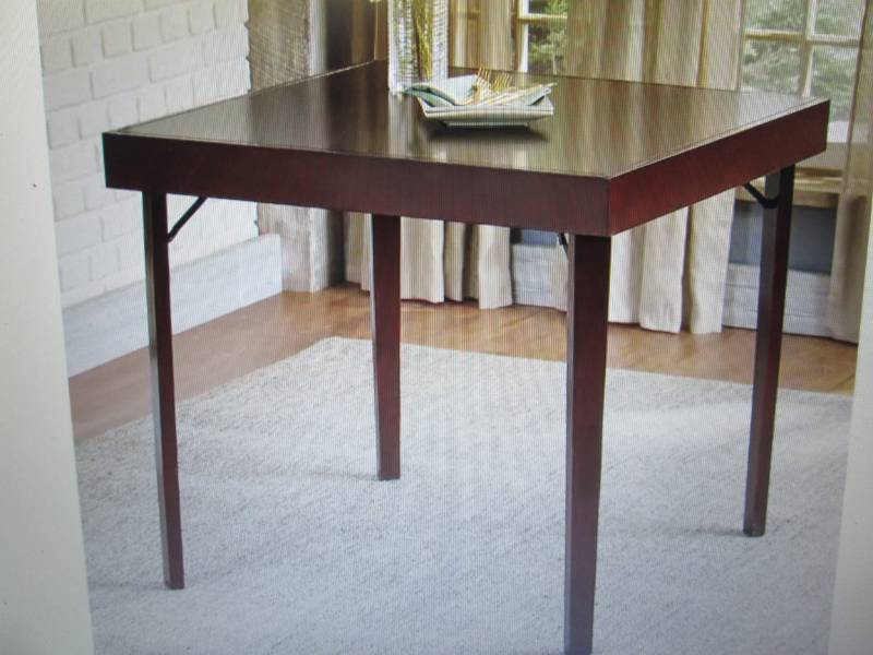 Tralee Folding Table open box Retai...
