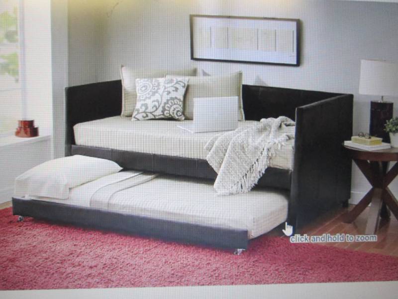 Daybed and Trundle open box Retail ...
