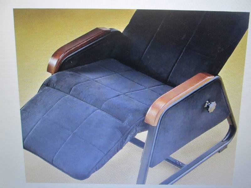 Zero Gravity Chair open box, untest...