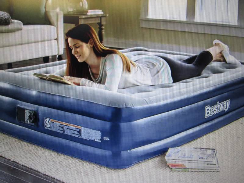 Aeroluxe Air Bed by Bestway open bo...