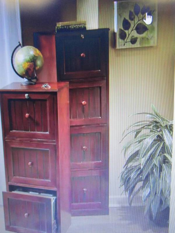4-Drawer Locking File Cabinet open ...