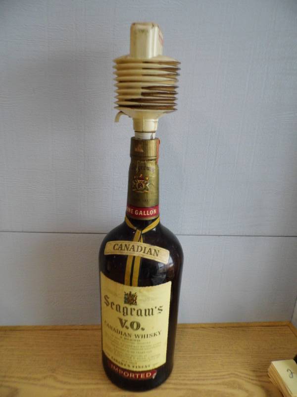 Seagrams VO Bottle wPumptop
