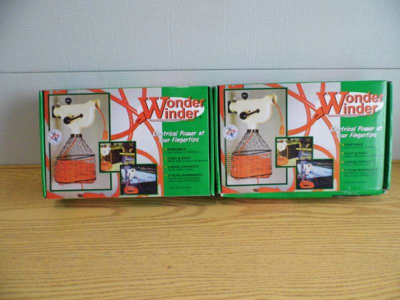 Lot of 2 Wonder WInders