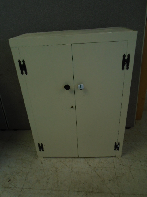 lot 8 image: Small Wood Cabinet