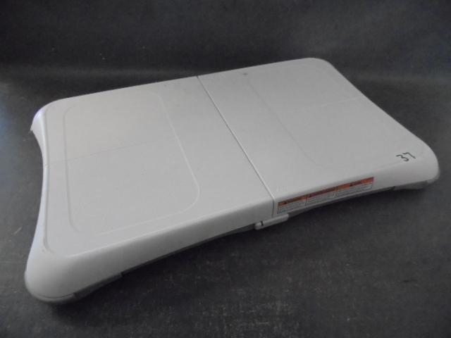 lot 42 image: Wii Fit Balance Board and Childs Digital Laptop