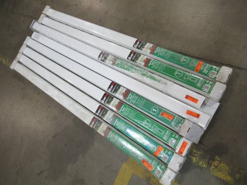 lot 17 image: 8 Fiberon (Actual 3.5-in x 4-in x 6-ft) Sentry 2-Pack White Composite Deck Handrail RL PK 72IN SENTRY WH