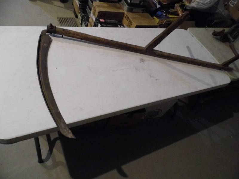 lot 30 image: Scythe