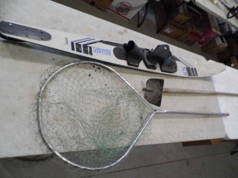 lot 36 image: Ski - Fish Net - Hoe