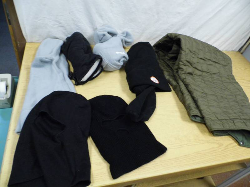 lot 42 image: Cold Weather Gear