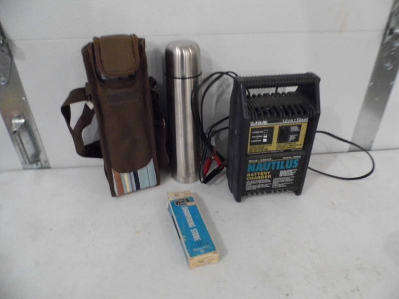 lot 88 image: Battery Charger - Thermos