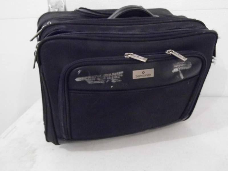 lot 91 image: Rolling Computer Bag