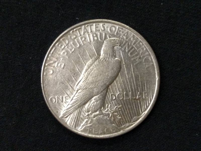 1922 D Peace Silver Dollar...