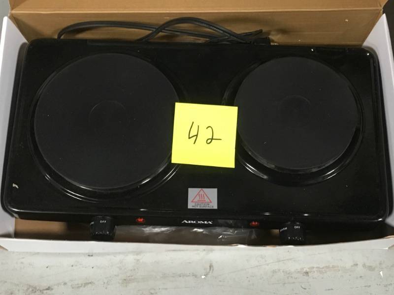 lot 42 image: AROMA Double Burner Diecast Hot Plate  open box in like new condition