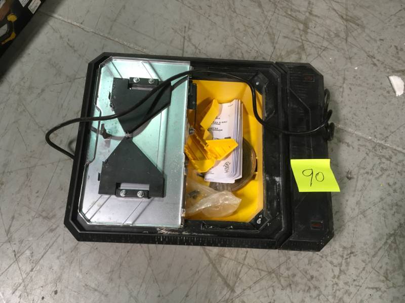 lot 90 image: QEP 34 HP Wet Tile Saw with 7 in. Diamond Blade NO FENCE USED