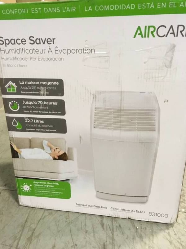 lot 9 image: AIRCARE 6-Gal. Evaporative Humidifier for 2700 sq. ft. open box in like new condition