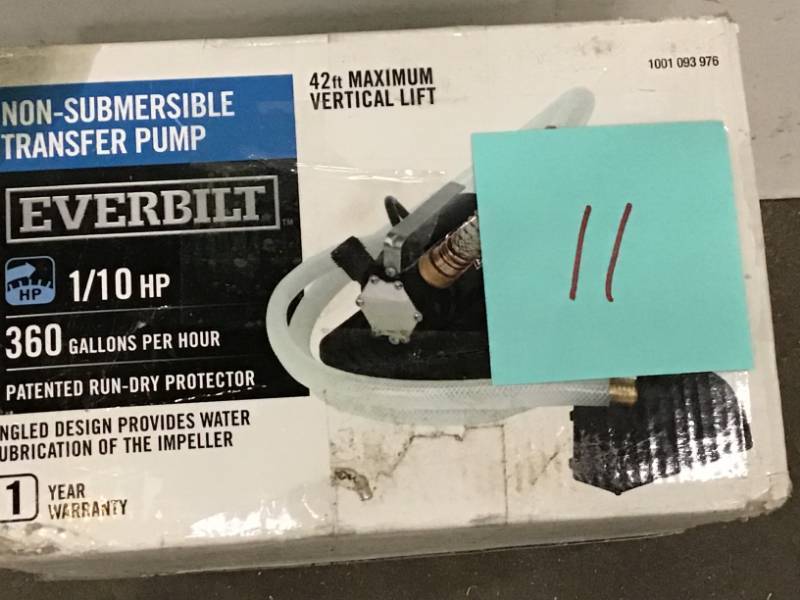 lot 11 image: Everbilt 0.1 HP Non-Submersible Transfer Pump in good condition