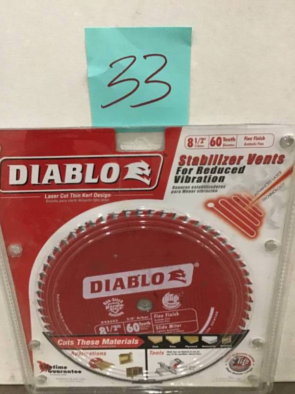 lot 33 image: Diablo 8-12 in. x 60-Teeth Fine Finish Saw Blade in good condition
