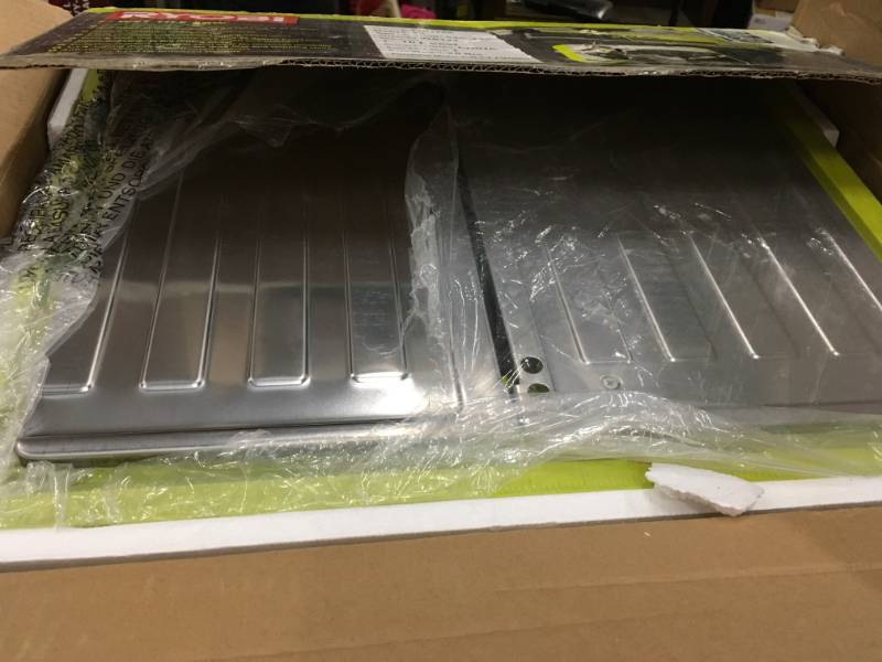 lot 92 image: Ryobi 7 in. 4.8 Amp Tabletop Tile Saw in good condition