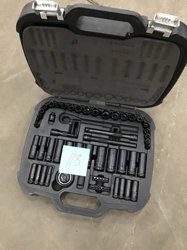 lot 118 image: Husky 38 in. Drive 100-Position Universal SAE and Metric Mechanics Tool Set (60-Piece) SEE PHOTO FOR MISSING PC