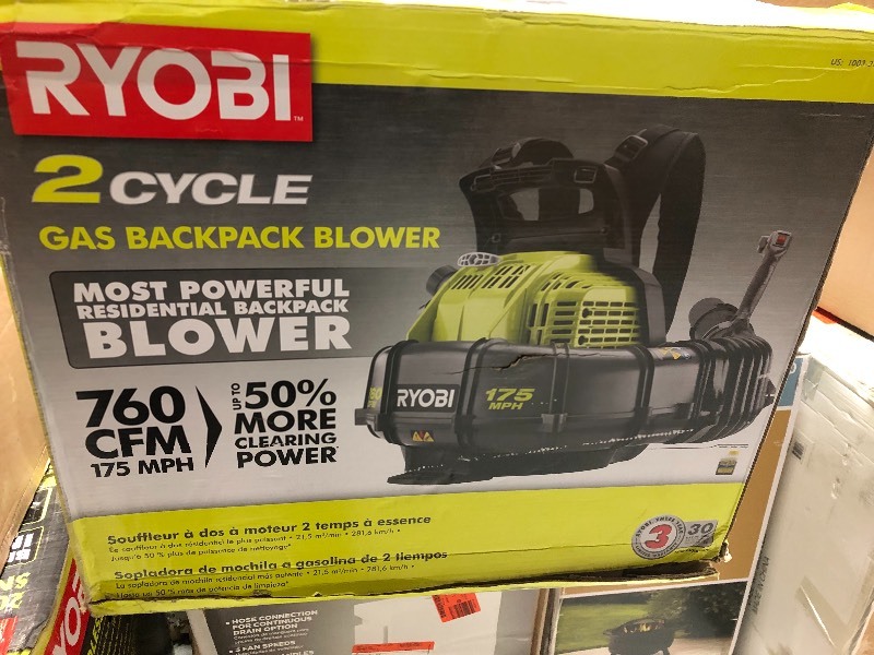 lot 122 image: Ryobi 175 MPH 760 CFM 38cc Gas Backpack Leaf Blower NOT USED